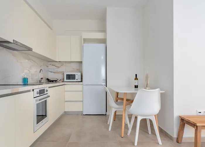 Costa Vasia Boutique