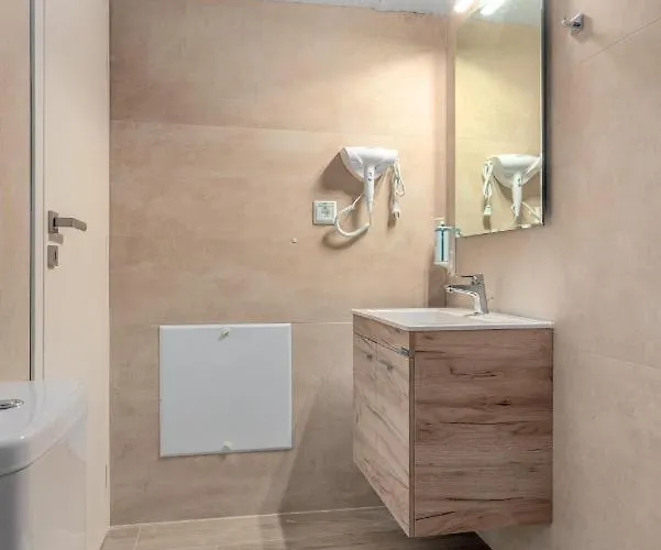 Costa Vasia Boutique