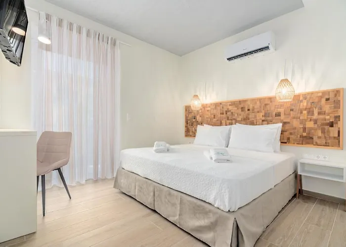 Costa Vasia Boutique *